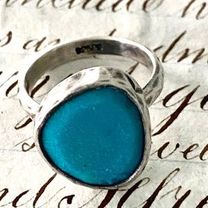 Beautiful Hammered Sterling Silver and Turquoise Stone Ring size 5